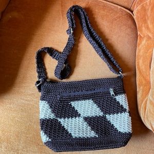 Vintage brown & cream crochet crossbody bag